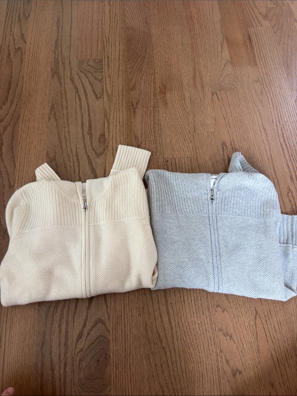 Cashmere Zipped Sweaters - Cream and Light Gray